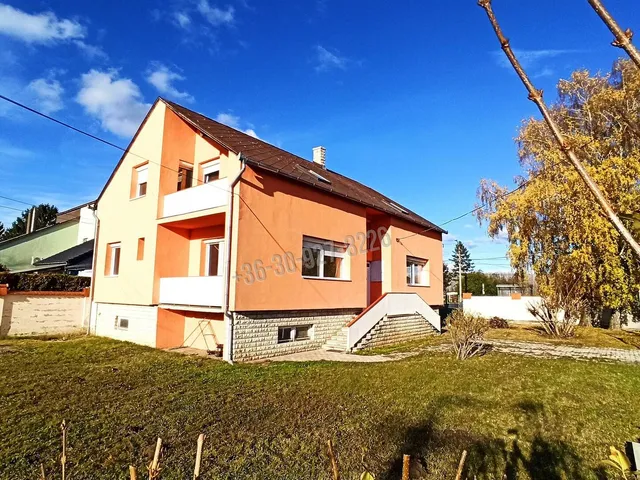 Eladó ház Öttevény 284 nm