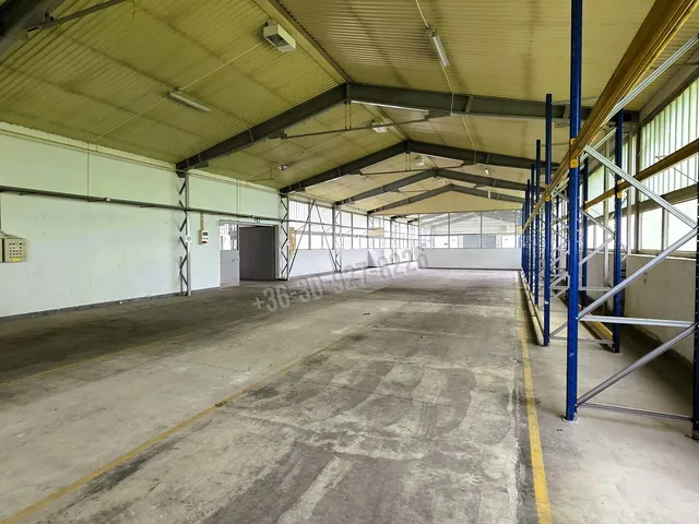 Kiadó kereskedelmi és ipari ingatlan Csorna, Földsziget 2246 nm
