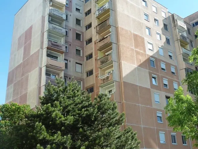Eladó lakás Veszprém, Jutasi úti lakótelep 42 nm