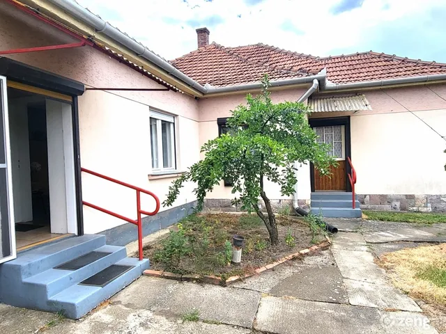 Eladó ház Jászárokszállás, Hunyadi János 84 nm