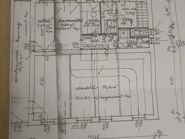 Kiadó kereskedelmi és ipari ingatlan Pápa 85 nm