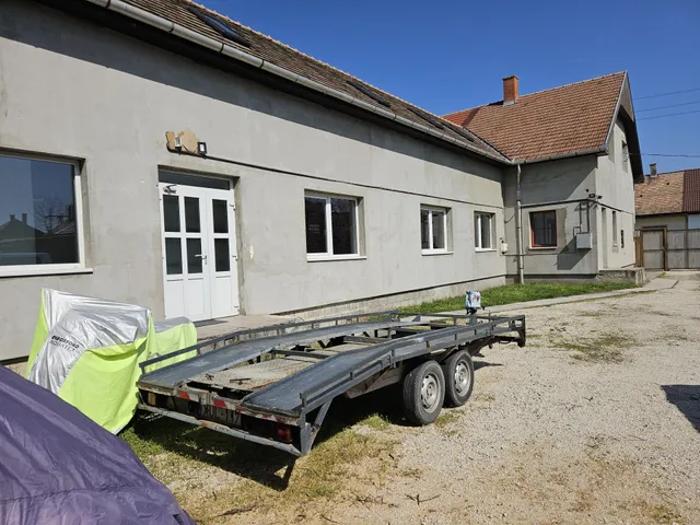 Eladó ház Pápa 482 nm