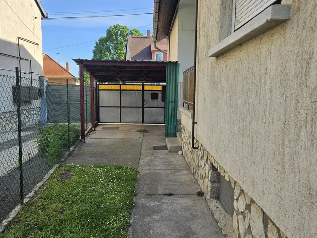 Eladó ház Pápa 98 nm