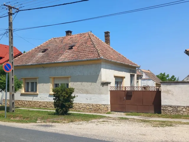 Eladó ház Ugod 150 nm