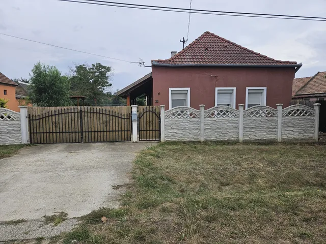 Eladó ház Vaszar 74 nm