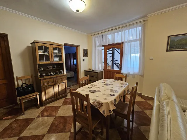 Eladó ház Nemesszalók 185 nm