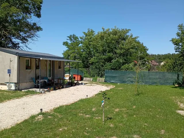 Eladó telek Nagytevel 1000 nm