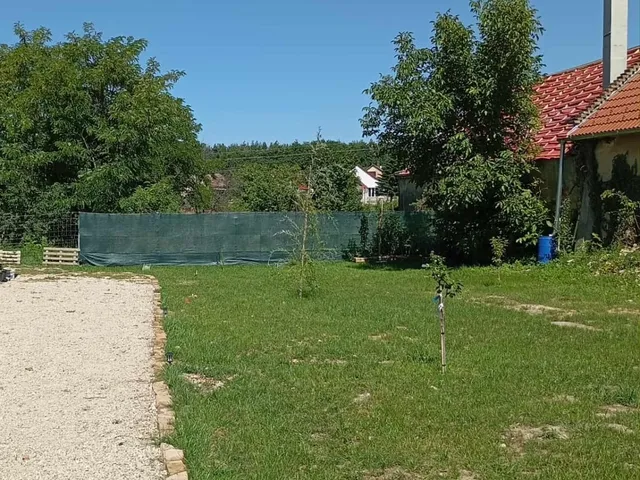 Eladó telek Nagytevel 2600 nm