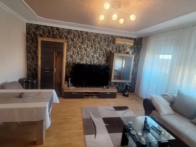 Eladó lakás Pápa 69 nm