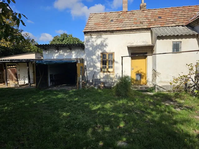 Eladó ház Nemesgörzsöny 70 nm