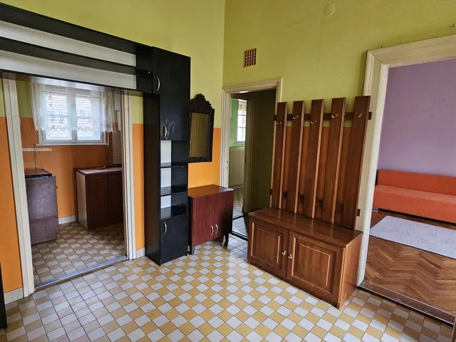 Eladó lakás Pápa 39 nm