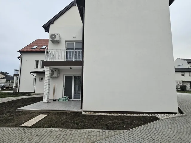 Eladó lakás Pápa 64 nm