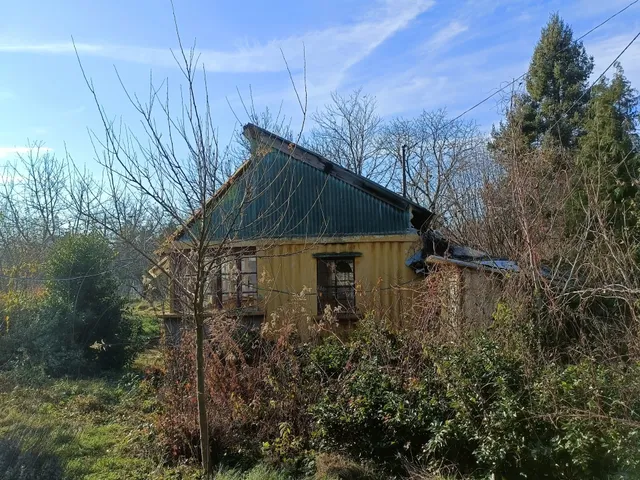 Eladó telek Pápa 1076 nm