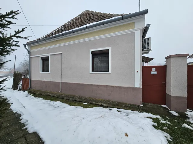 Eladó ház Pápasalamon 80 nm