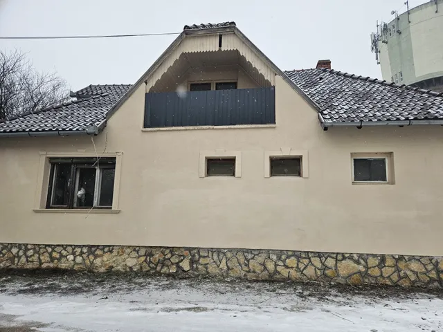 Eladó ház Pápa 287 nm