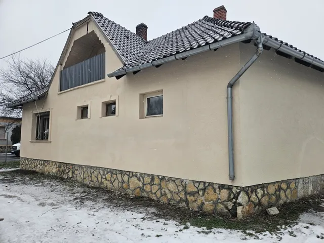 Eladó ház Pápa 287 nm