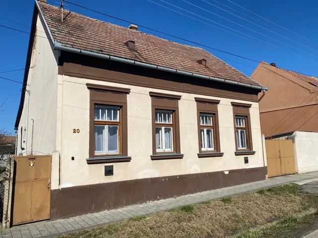 Eladó ház Pápa 98 nm