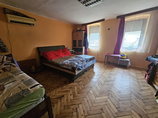 Eladó ház Takácsi 120 nm