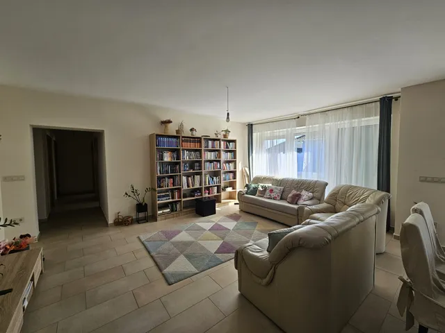 Eladó ház Pápa 140 nm