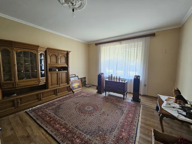 Eladó lakás Pápa 73 nm