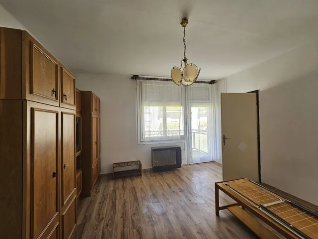 Eladó lakás Pápa 54 nm