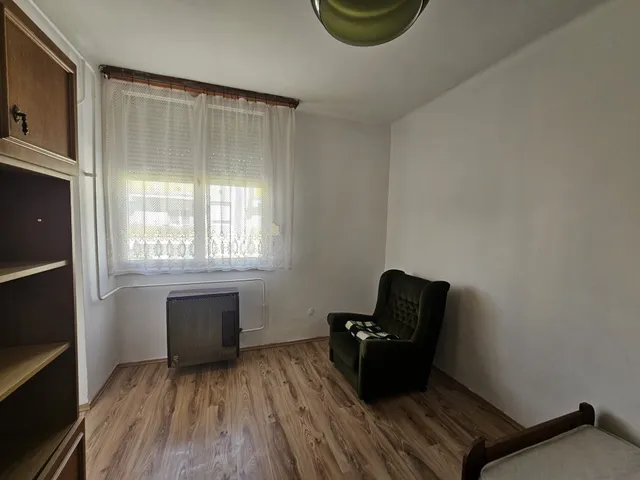 Eladó lakás Pápa 54 nm