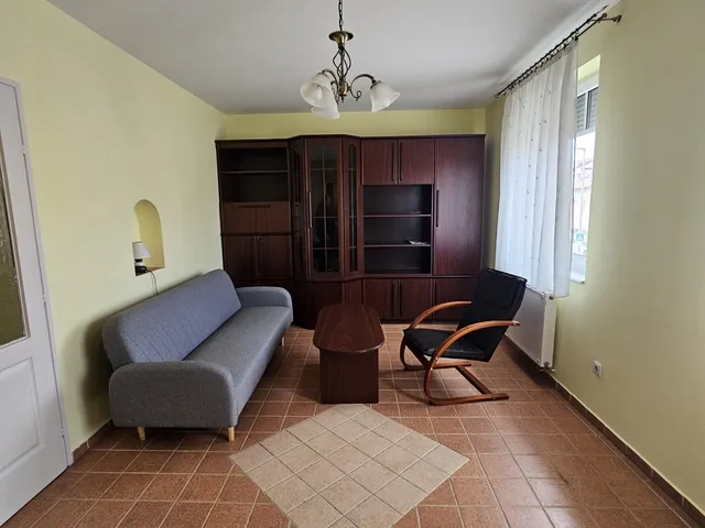 Eladó lakás Pápa 62 nm