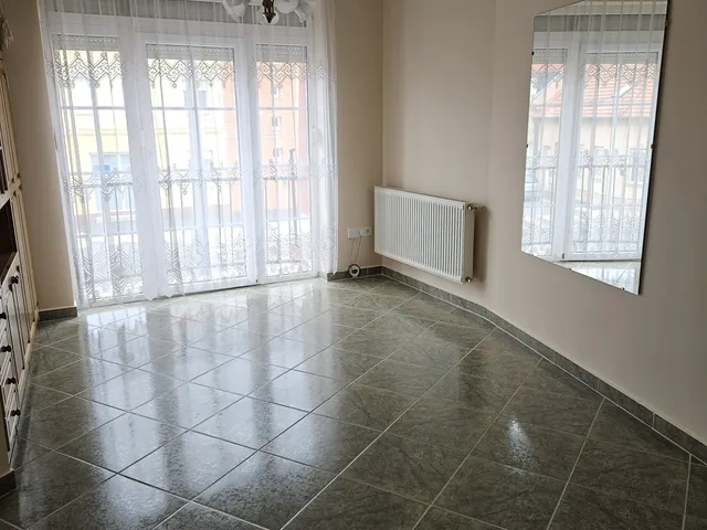 Kiadó lakás Pápa 54 nm