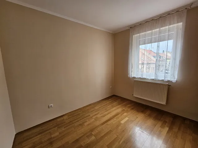 Kiadó lakás Pápa 54 nm