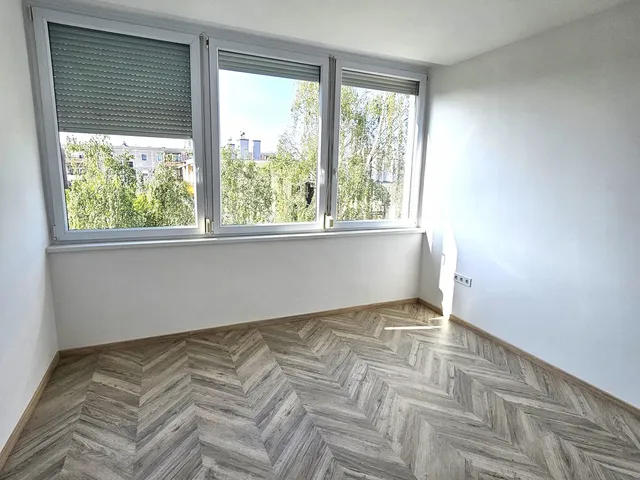 Eladó lakás Pápa 66 nm