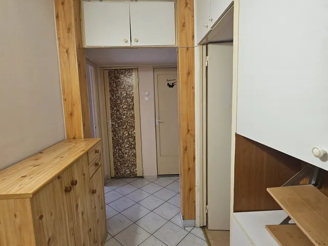 Kiadó lakás Pápa 49 nm