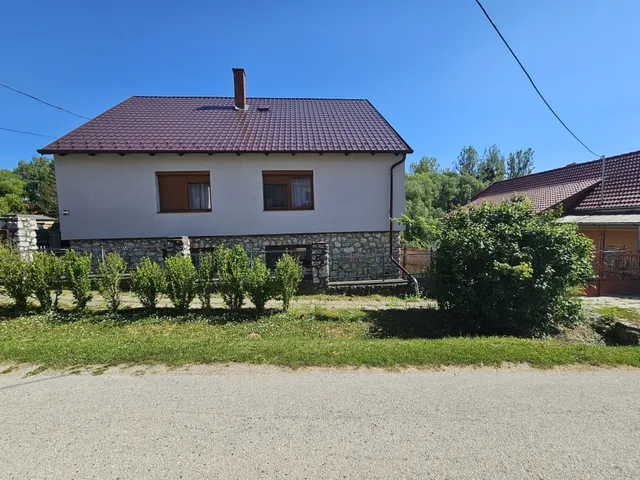 Eladó ház Bakonybél 100 nm