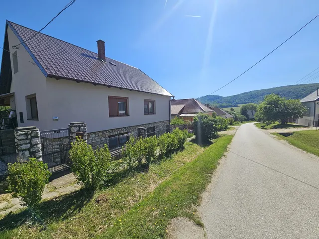 Eladó ház Bakonybél 100 nm