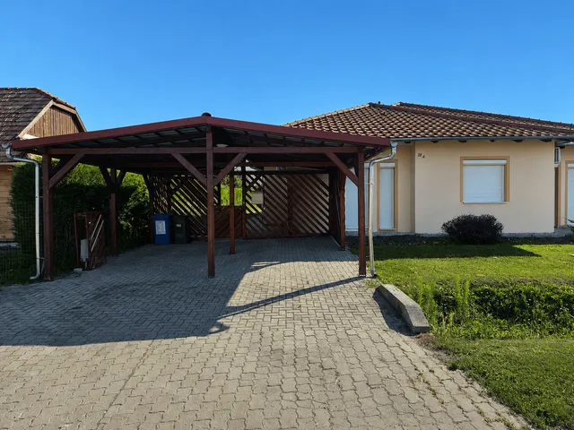 Eladó ház Pápa 171 nm