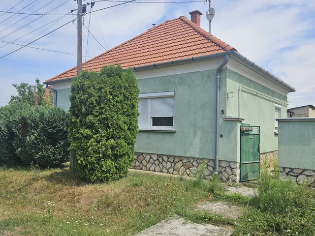 Eladó ház Pápa 90 nm