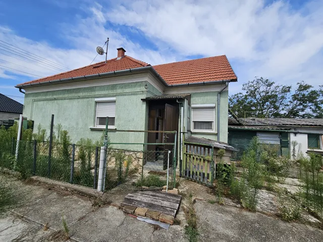 Eladó ház Pápa 90 nm
