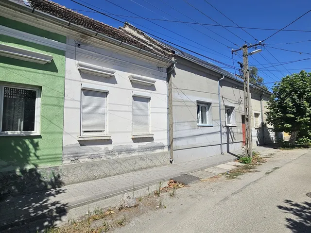 Eladó lakás Pápa 70 nm