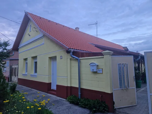 Eladó ház Makó 90 nm