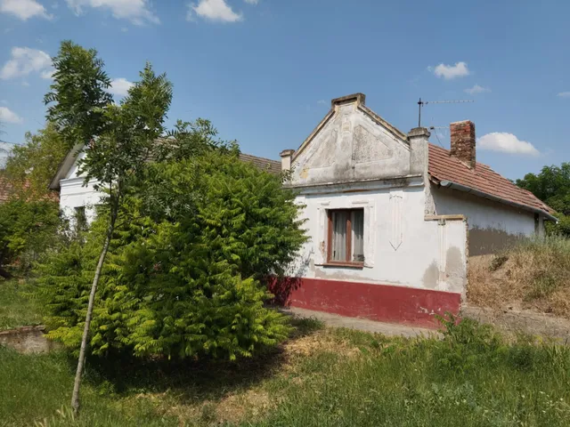 Eladó ház Királyhegyes, Kossuth utca 64 110 nm