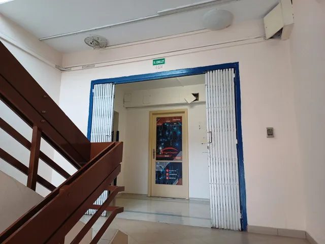 Eladó kereskedelmi és ipari ingatlan Szeged 65 nm