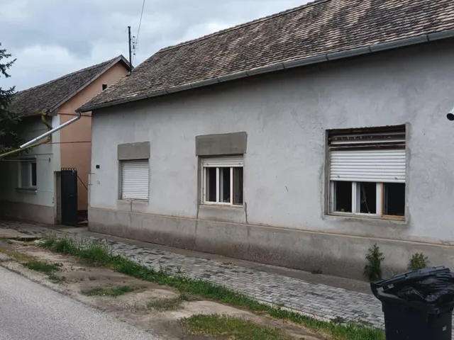 Eladó ház Apátfalva, Nagyköz u 7 135 nm