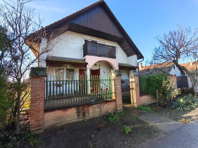 Eladó ház Makó 99 nm