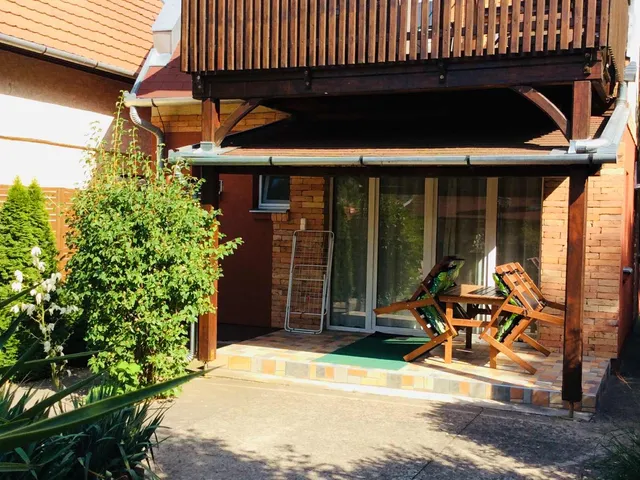 Kiadó ház Orosháza, Gyopárosfürdő, Napsugár 90 nm