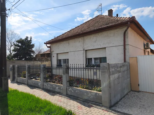 Eladó ház Makó 122 nm