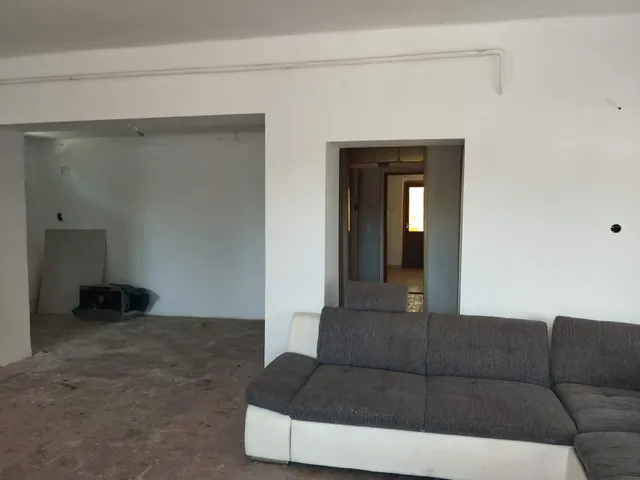 Eladó ház Pitvaros, Mezőhegyesi út 36 180 nm
