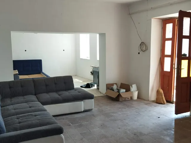 Eladó ház Pitvaros 180 nm