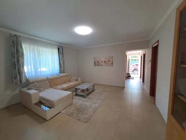 Eladó ház Maroslele, Petőfi 1 75 nm