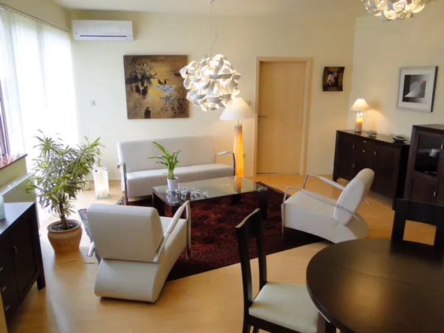 Kiadó lakás Pécs, Belváros 57 nm