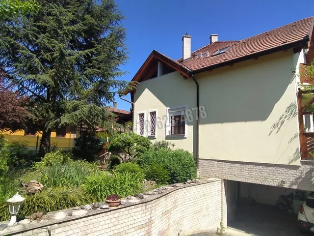 Eladó ház Csömör, Csalogány utca 468 nm