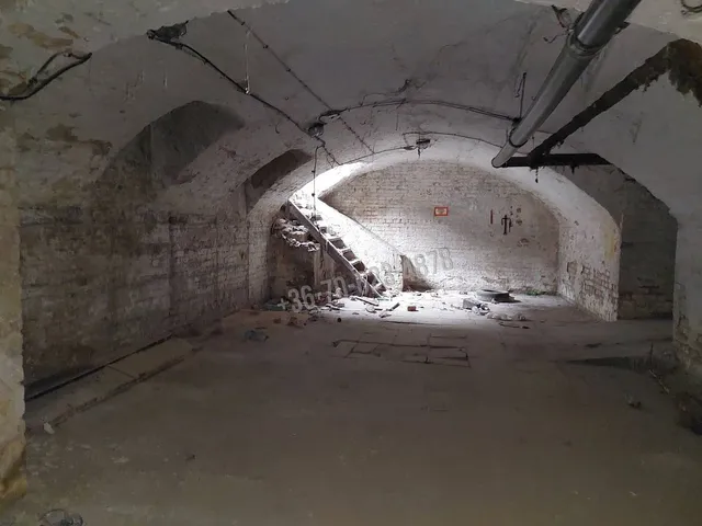 Eladó kereskedelmi és ipari ingatlan Budapest VIII. kerület, Kacsóh Pongrác utca 128 nm